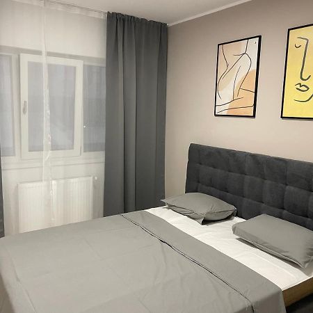 Апартаменты Modern Gray / Designed Яссы Экстерьер фото